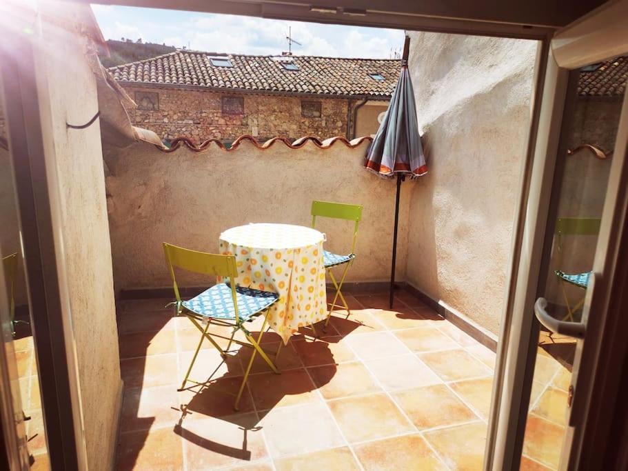Appartement Avec Terrasse Saint-Martin-de-Bromes Экстерьер фото